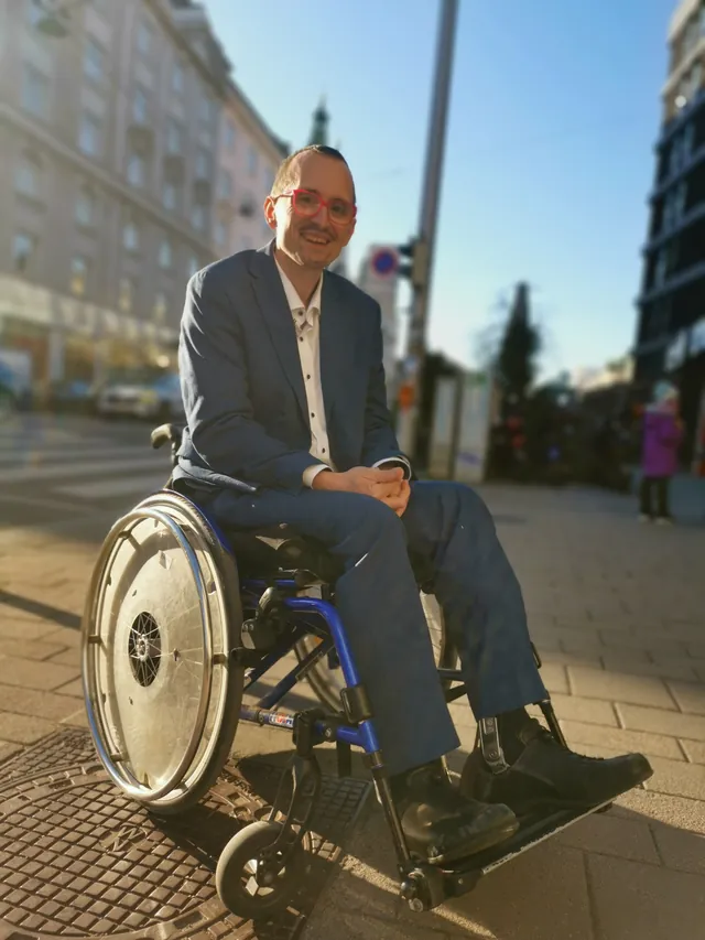 Erwin Strobl im Rollstuhl